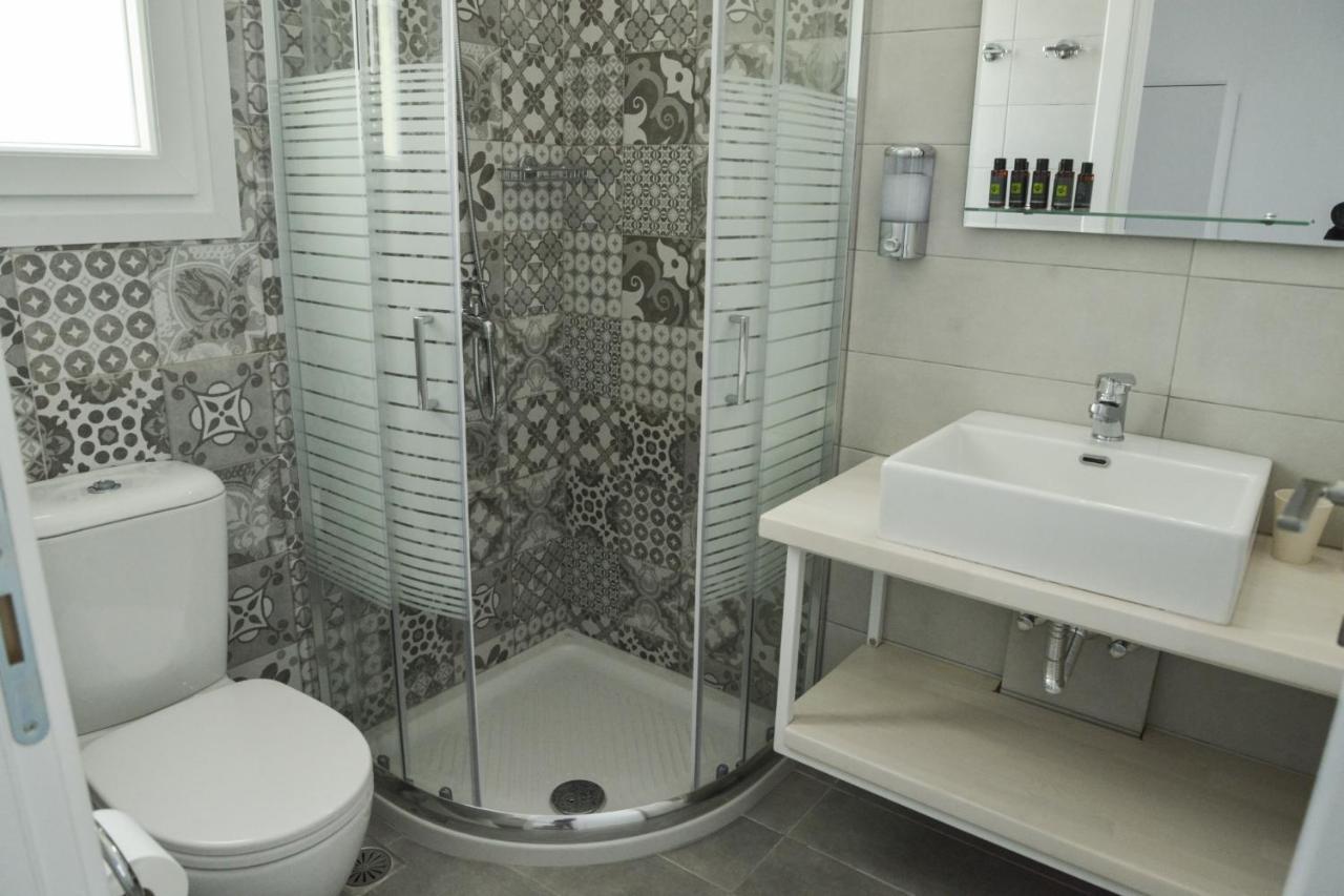 Zeras Apartments Adámasz Kültér fotó