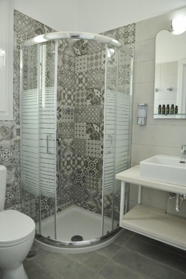 Zeras Apartments Adámasz Kültér fotó