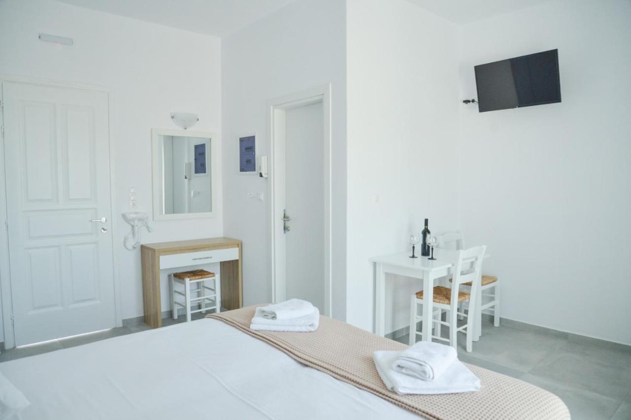 Zeras Apartments Adámasz Kültér fotó