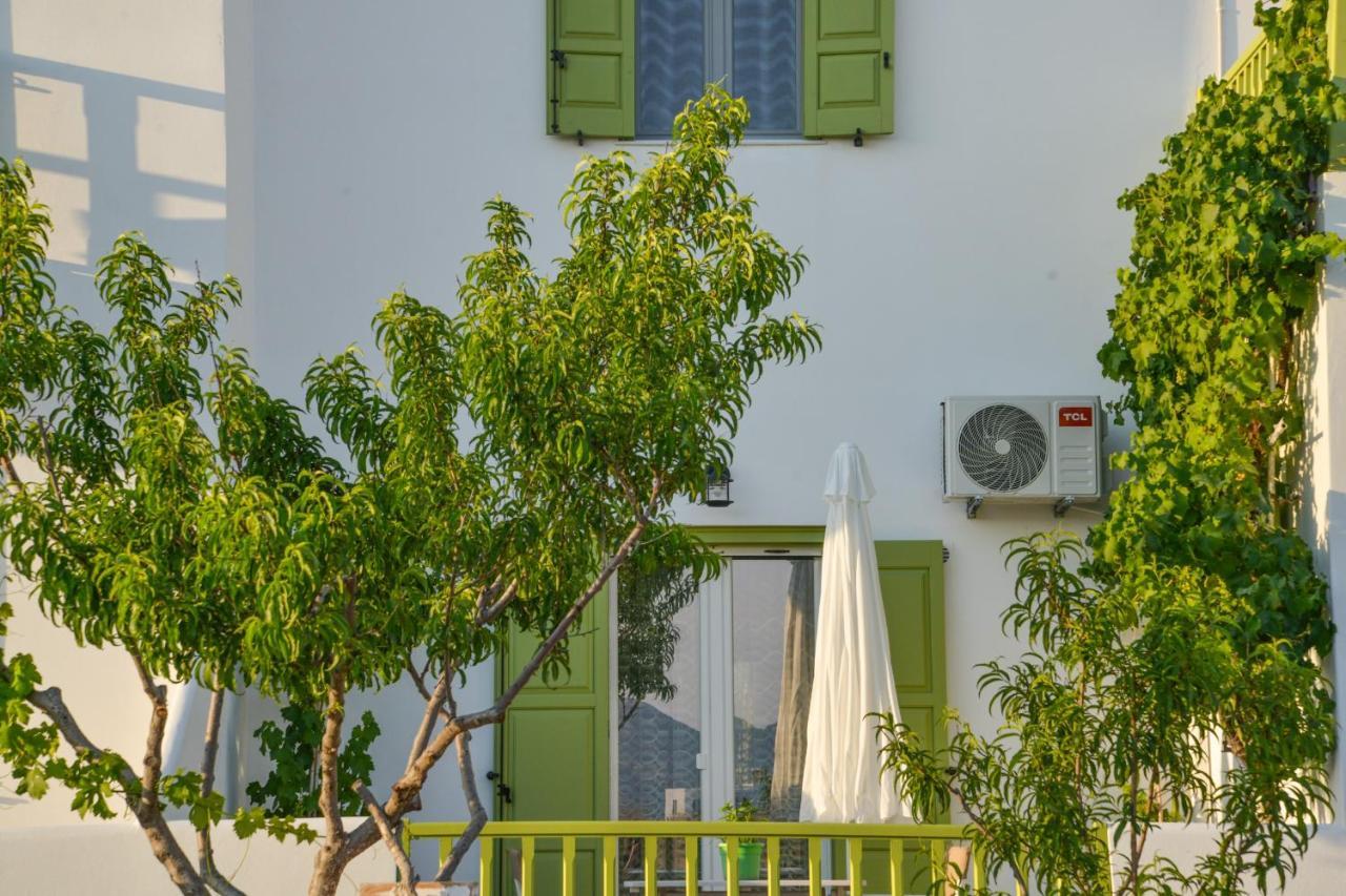 Zeras Apartments Adámasz Kültér fotó