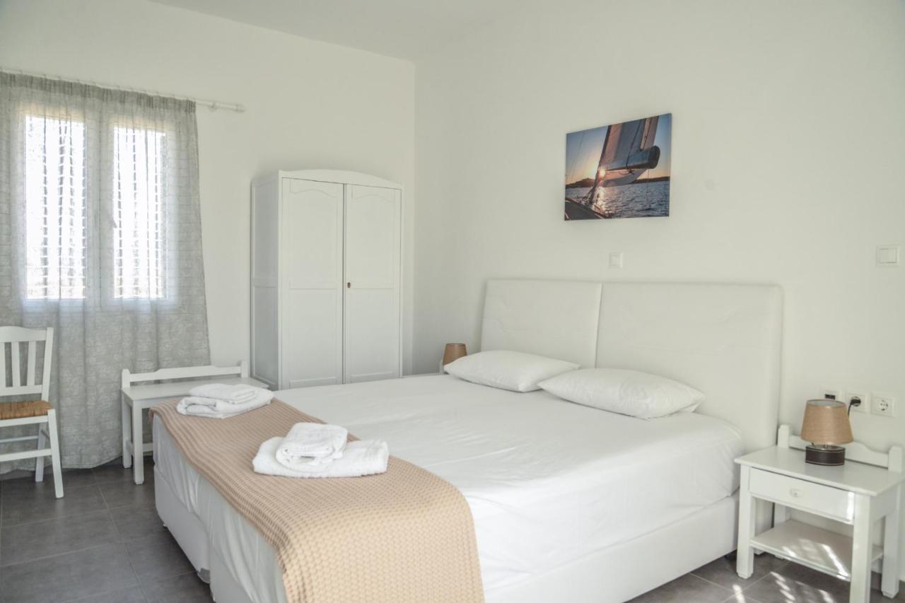 Zeras Apartments Adámasz Kültér fotó