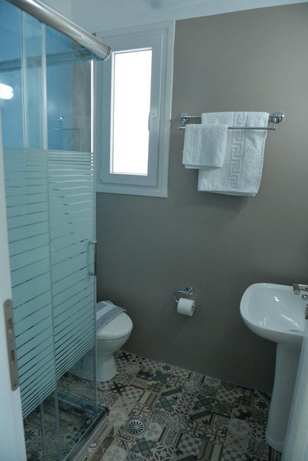 Zeras Apartments Adámasz Kültér fotó