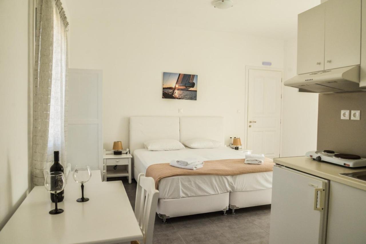 Zeras Apartments Adámasz Kültér fotó