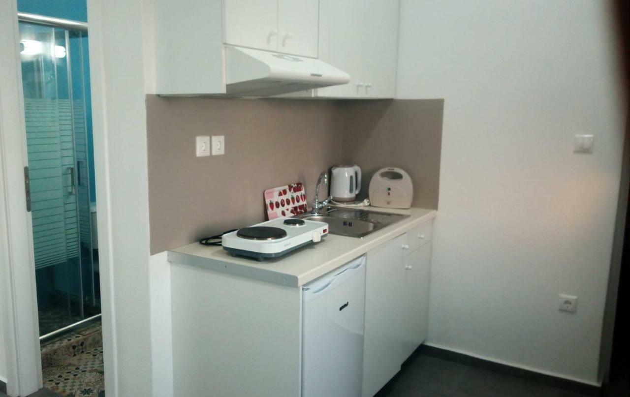 Zeras Apartments Adámasz Kültér fotó