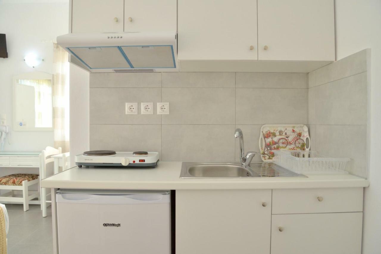 Zeras Apartments Adámasz Kültér fotó